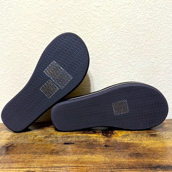 Michael Kors Womens Leopard Calf Hair Platform Slides Gold Logo Size 5 Resort - Picture 6 of 8